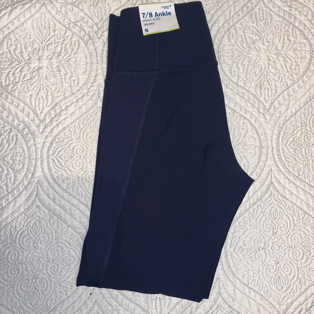 HIGH WAISTED LEGGINGS